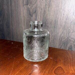 NWOT Engraved Flower Holder